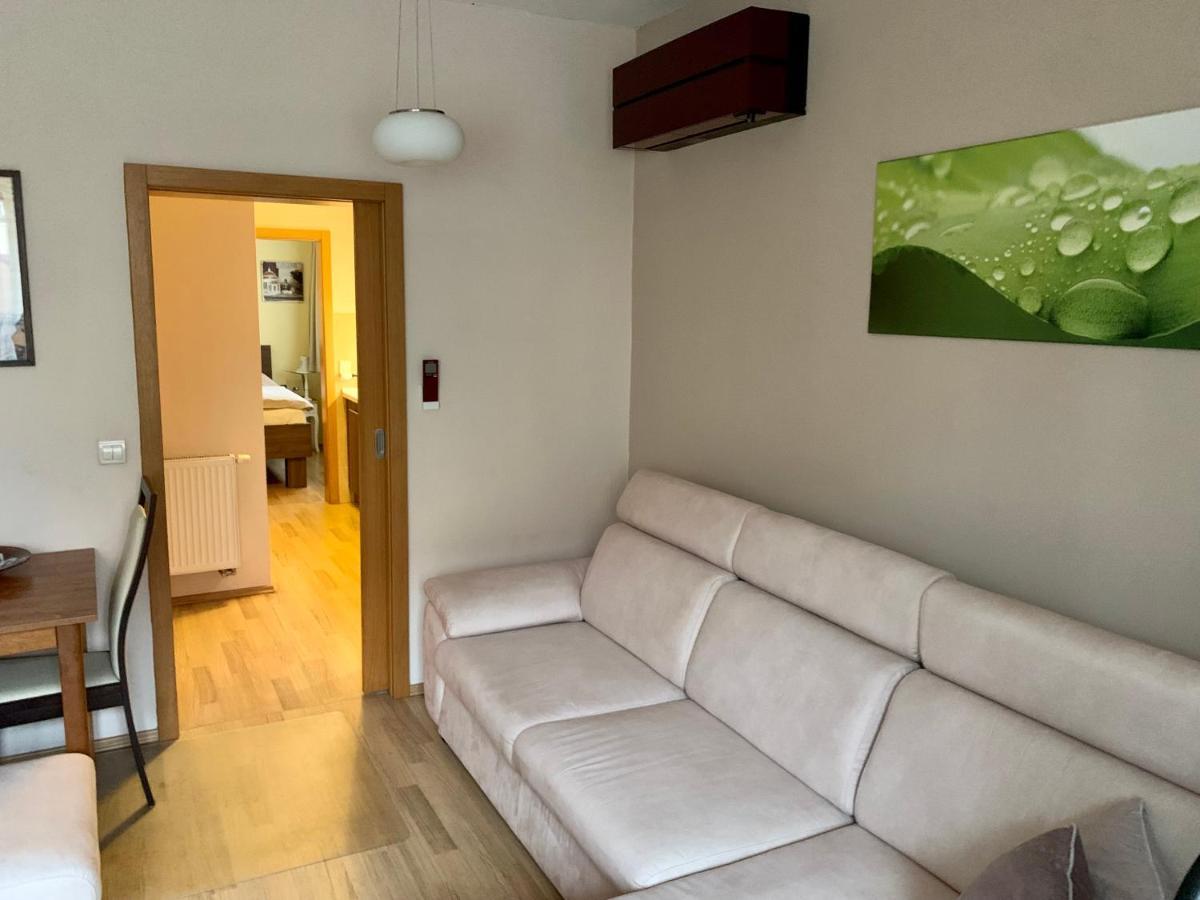 Park - Apartmany Na Prenajom Nové Mesto nad Váhom Dış mekan fotoğraf
